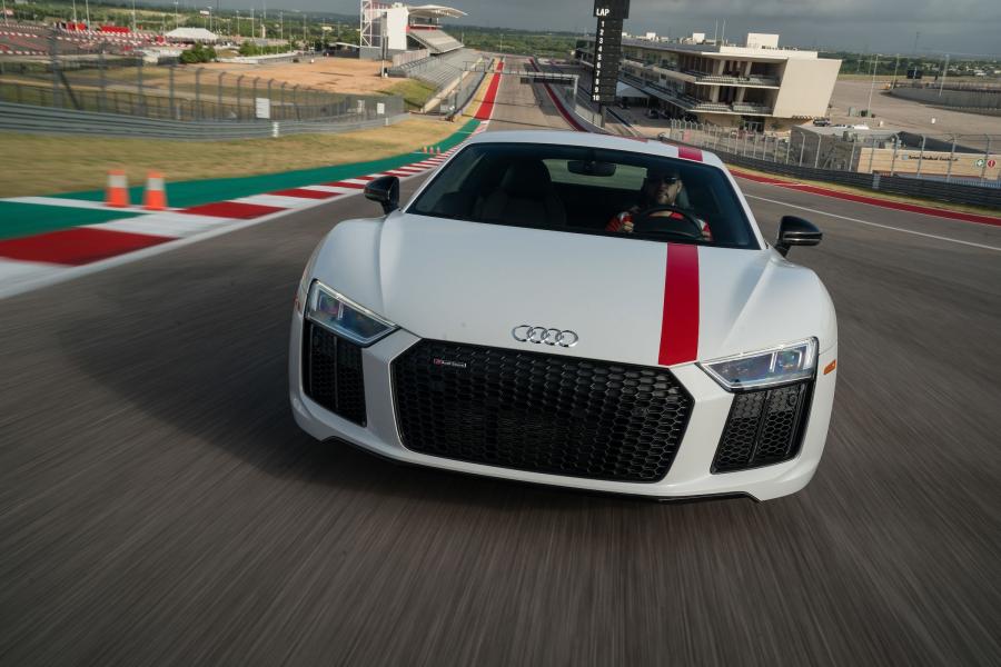  Audi R8 V10 RWS 2018 года  (NA) (фото 2 из 6)